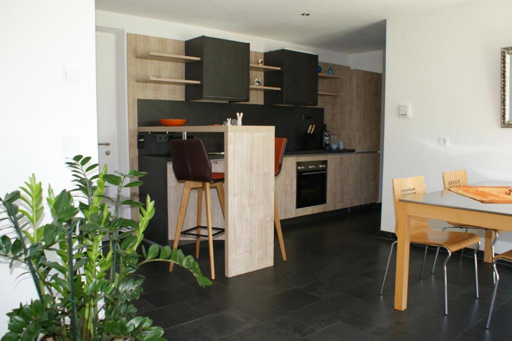 Kuchyň nebo kuchyňský kout v ubytování Haus Kibitz