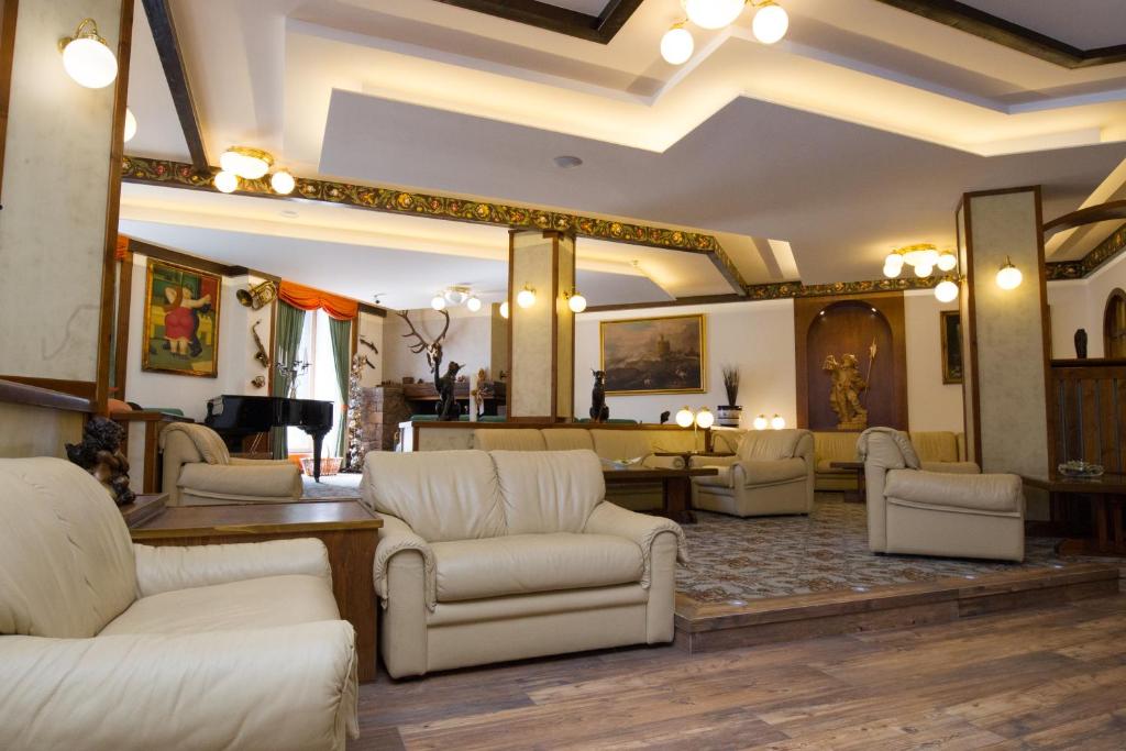Posezení v ubytování G. Hotel Des Alpes (Classic since 1912)
