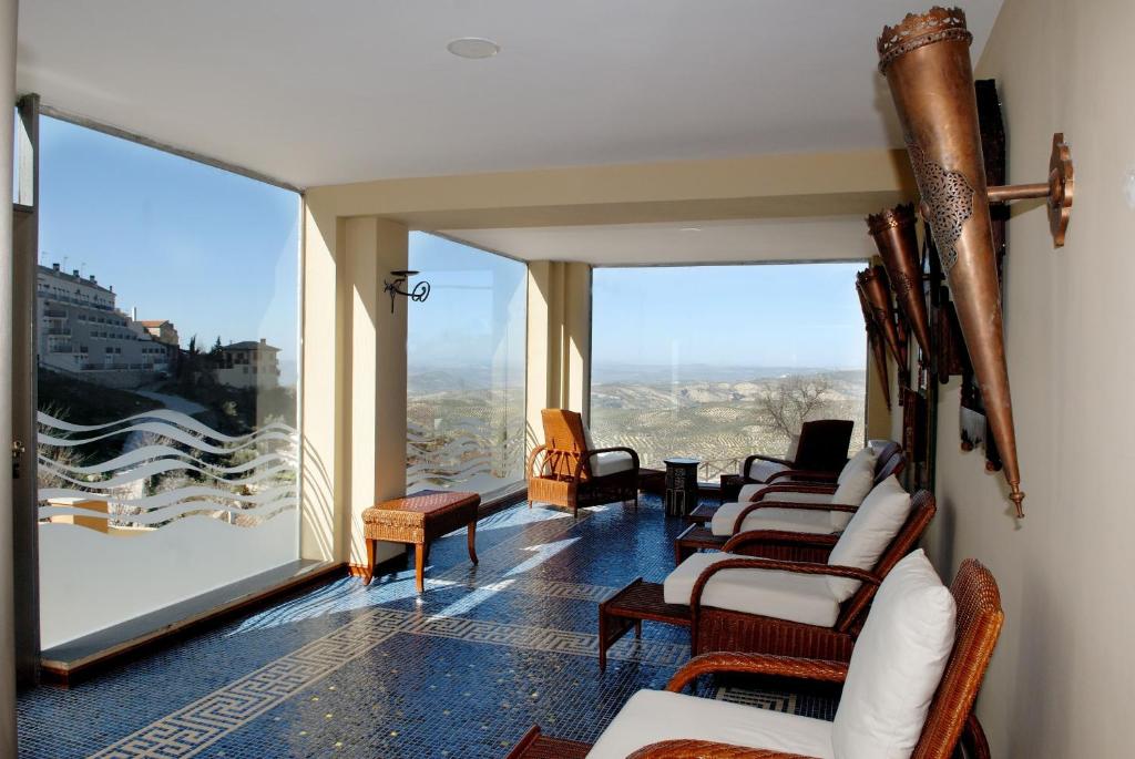 Nespecifikovaný výhled na hory nebo výhled na hory při pohledu z hotelu