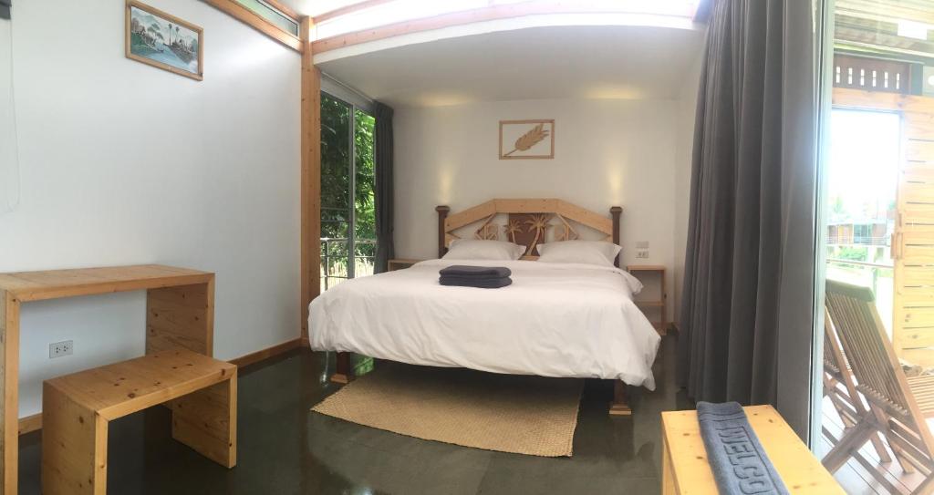 Baan Boom Boxes Eco Friendly Resort - 3