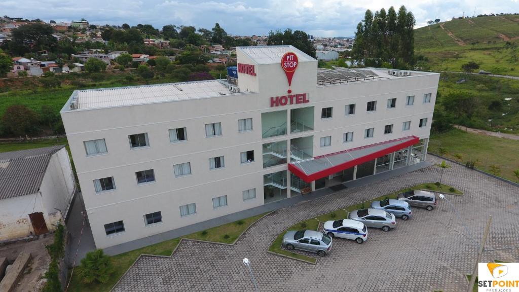  Hotel Pit Stop Oliveira