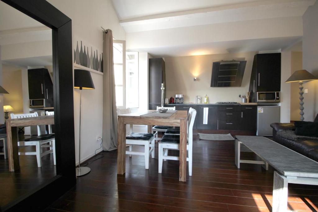 Kuchyňa alebo kuchynka v ubytovaní Appart Hypercentre - Le Saint Projet