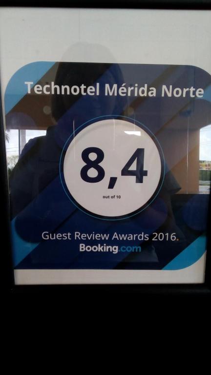 Certifikát, hodnocení, plakát nebo jiný dokument vystavený v ubytování Tecnohotel Mérida Norte