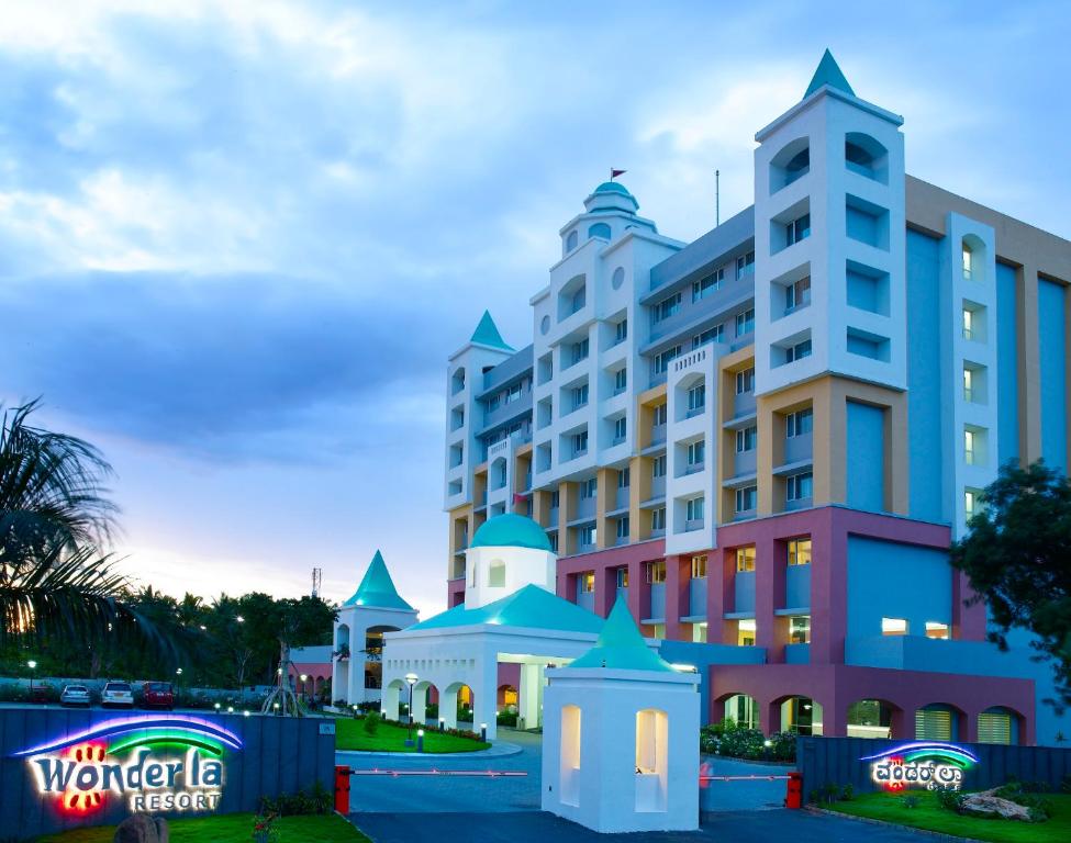 uma representação do resort wvertera em Wonderla Resort em Kumbalgod
