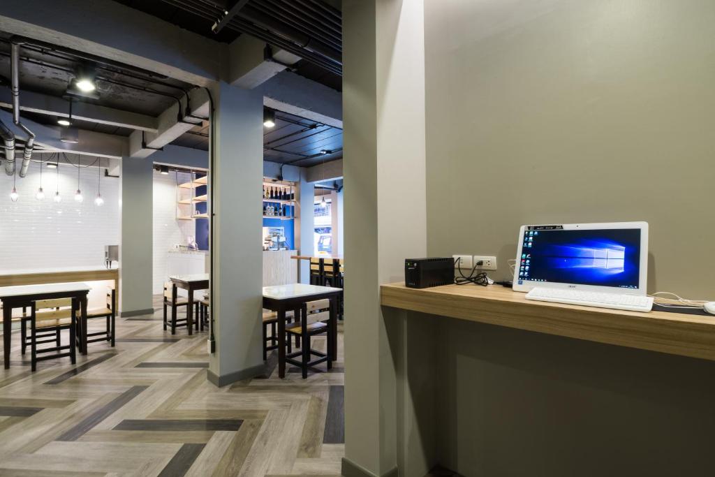 Alfresco Phuket Hotel - Resim 18