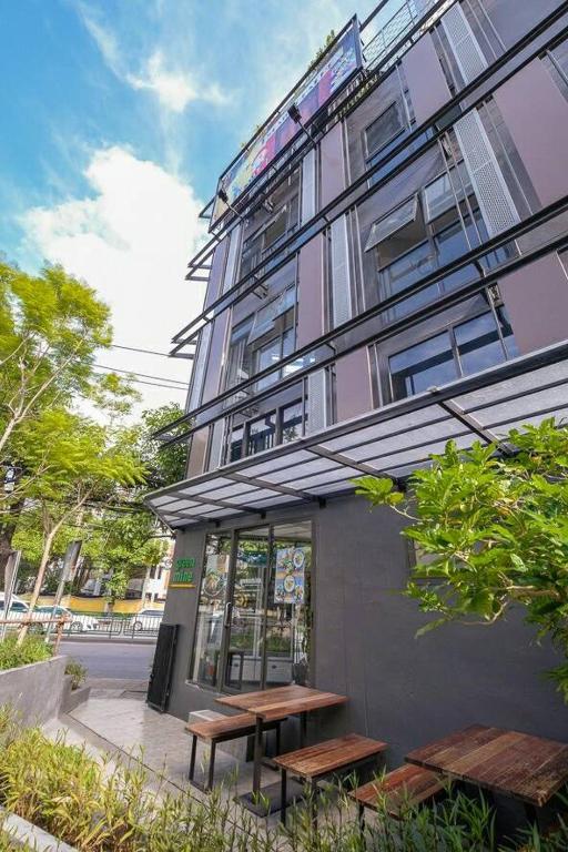 Marina Guesthouse, Bangkok  2023 Updated Prices, Deals