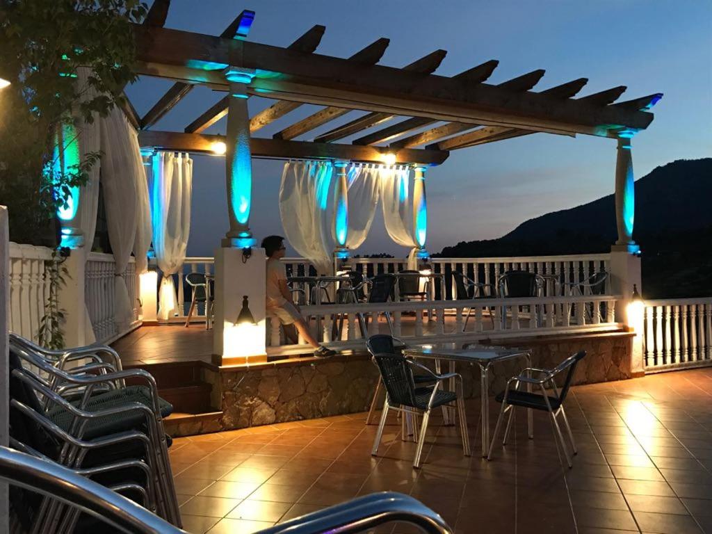 Balkón alebo terasa v ubytovaní Hostal El Cerro - Only Adults