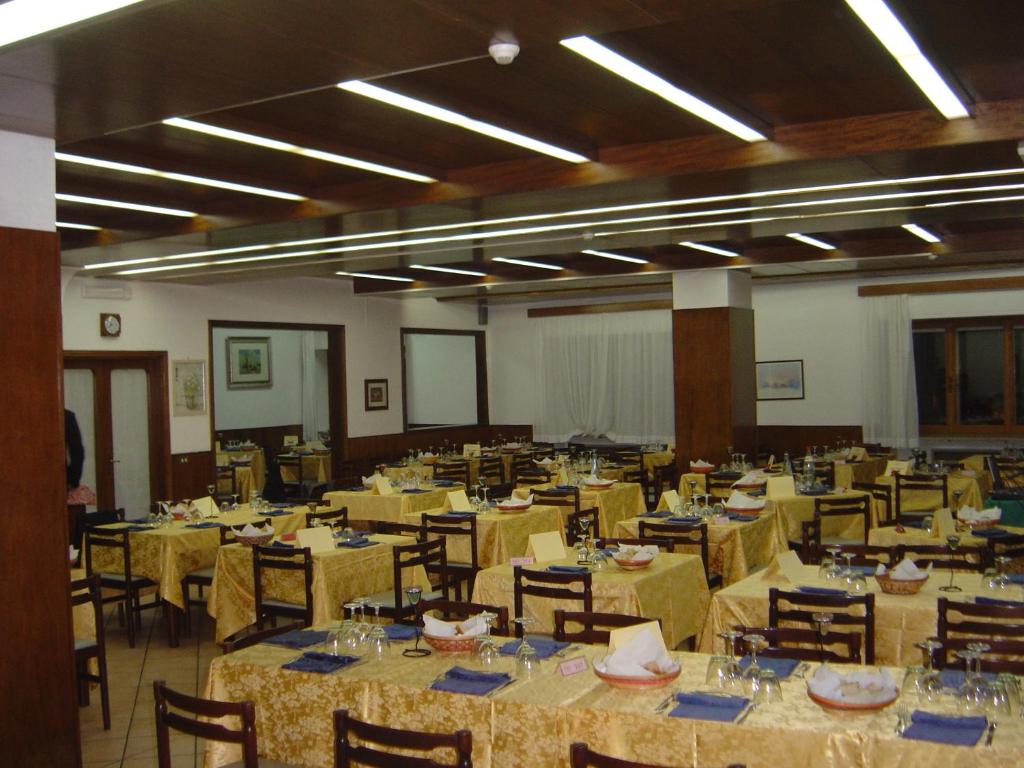 Restaurace v ubytování Hotel Caldora