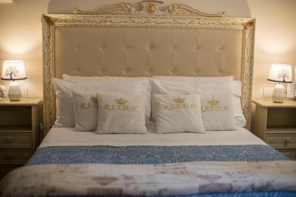 Royal Suite Trinità Dei Monti - Deluxe Double Room