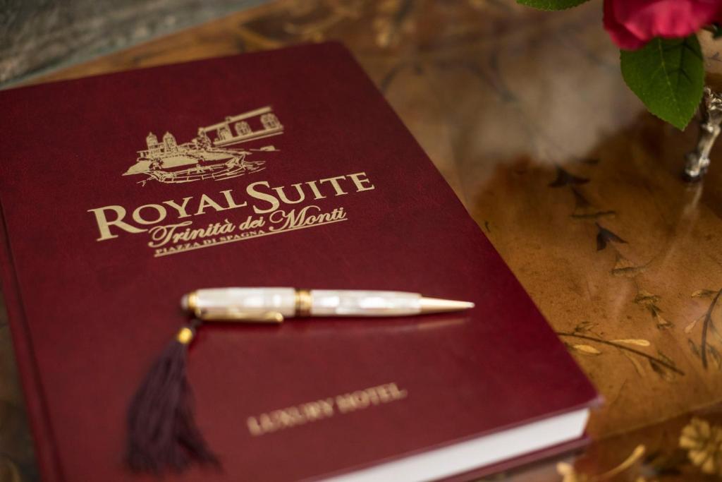 Royal Suite Trinità Dei Monti - Resim 35