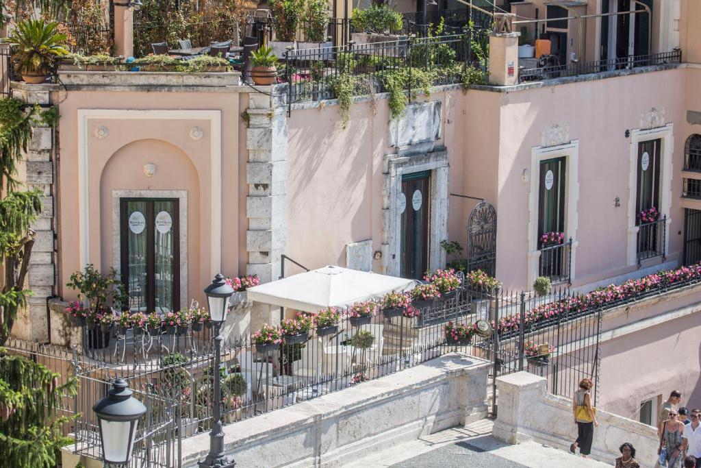 Royal Suite Trinità Dei Monti - Resim 29