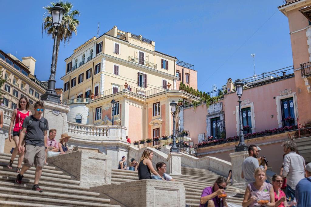 Royal Suite Trinità Dei Monti - Resim 4