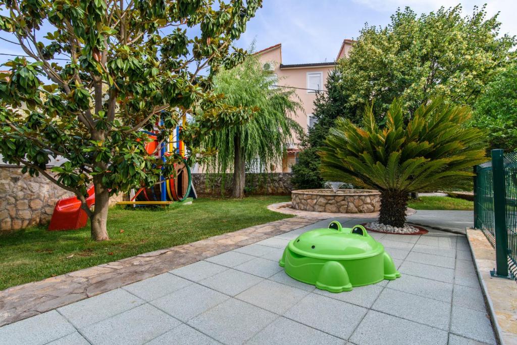 Zahrada ubytování Apartments Dubravka