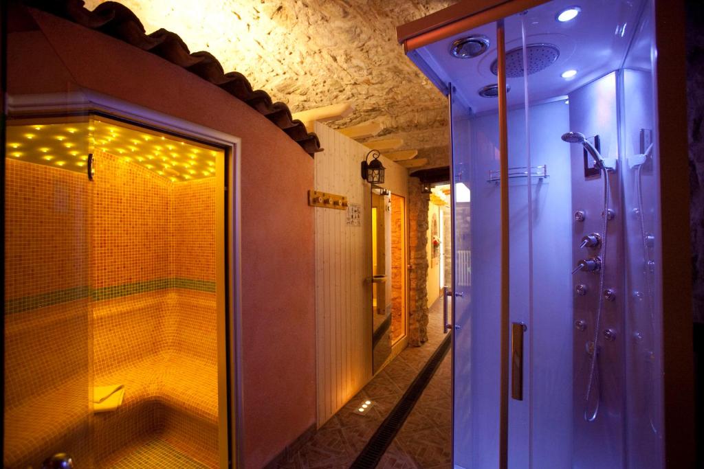 Fotografie z fotogalerie ubytování Hotel Castello v destinaci Tignale