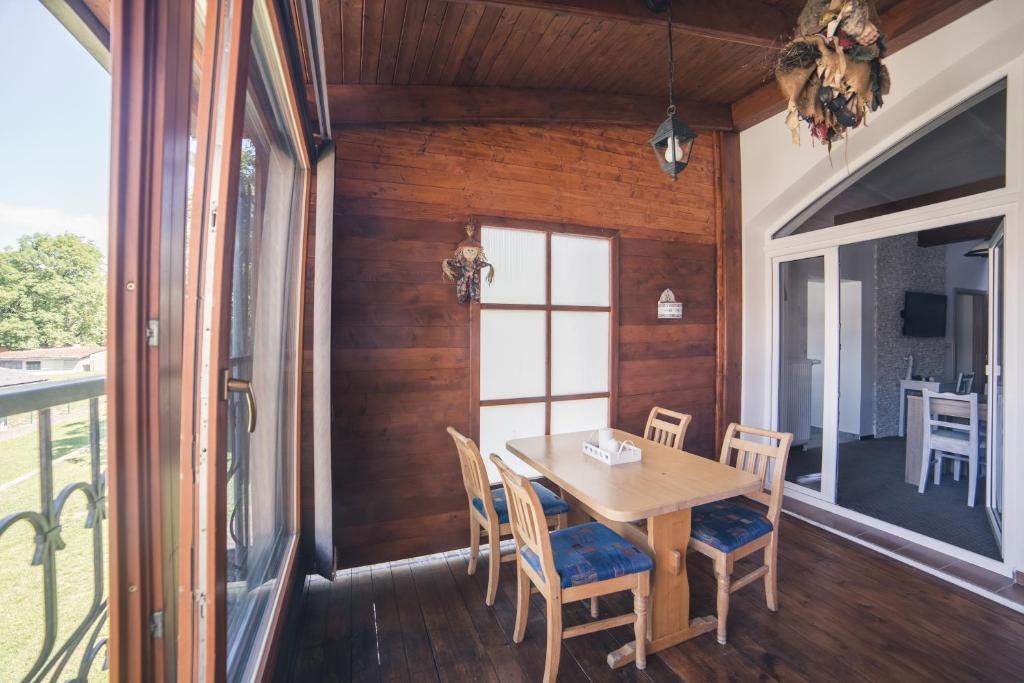 Η κουζίνα ή μικρή κουζίνα στο Apartmany U Papoušků