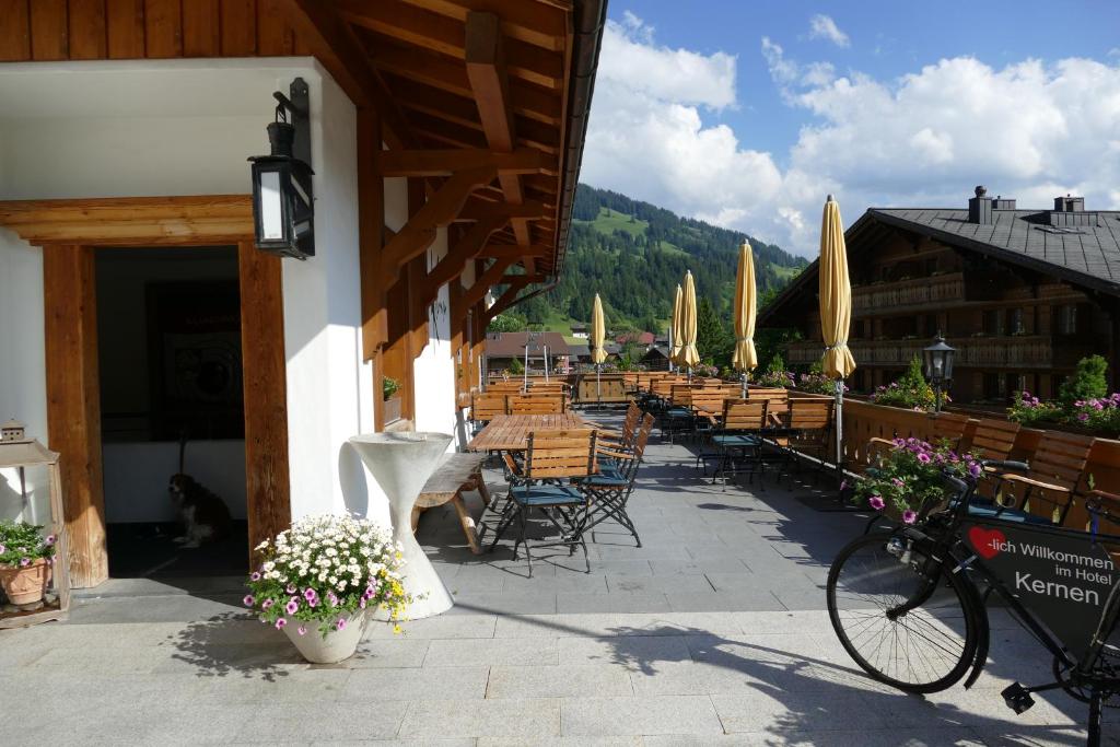 Nespecifikovaný výhled na hory nebo výhled na hory při pohledu z hotelu