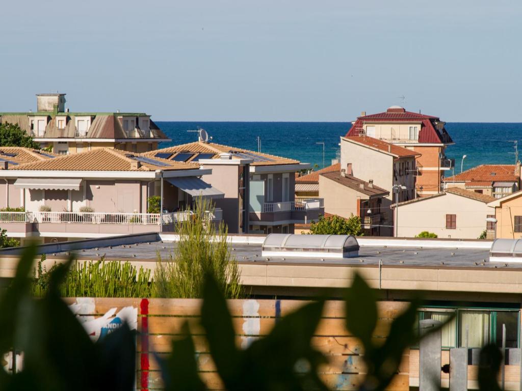 A general sea view or a sea view taken from a vendégházakat