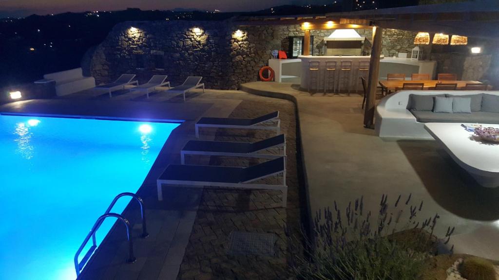 Bazén v ubytování Otherview Villa nebo v jeho okolí