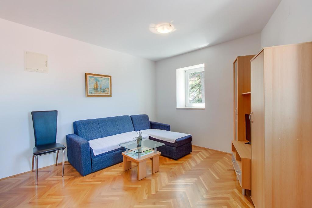 Posedenie v ubytovaní Apartments Bellus Mare