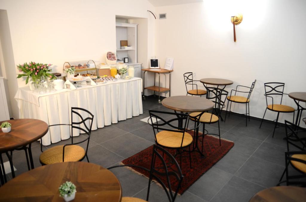 Hotel Giulio Cesare - Resim 17