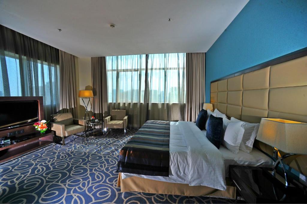 Zona de estar de Ramada Abu Dhabi Corniche