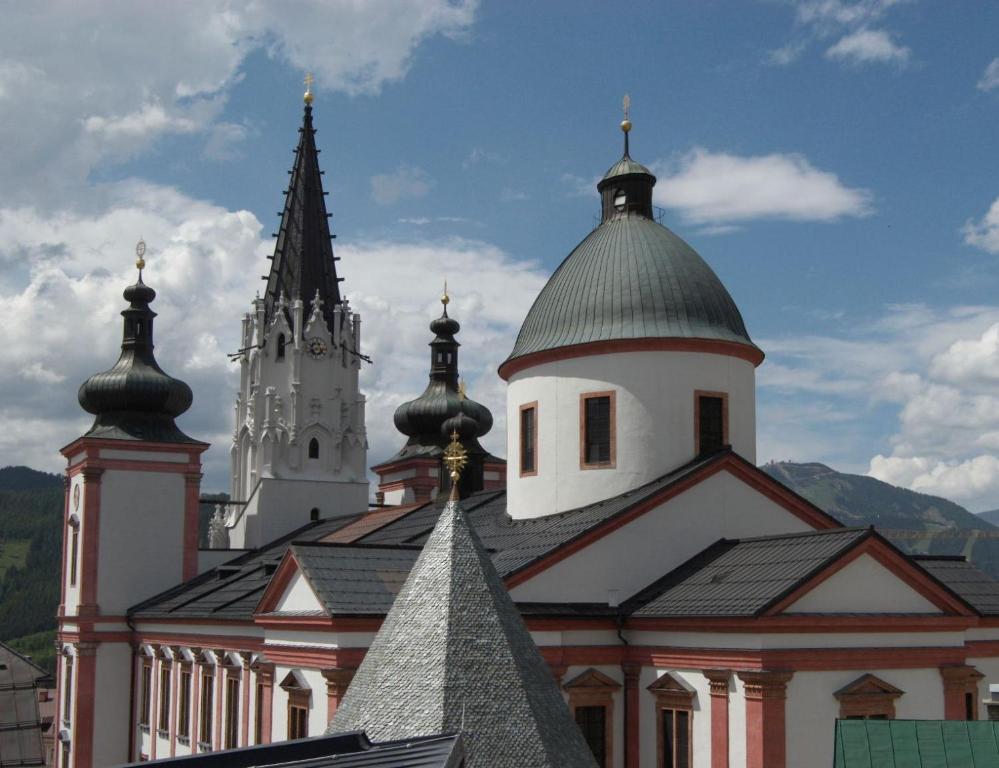 Fotografie z fotogalerie ubytování Hotel zum Kirchenwirt Mariazell v destinaci Mariazell