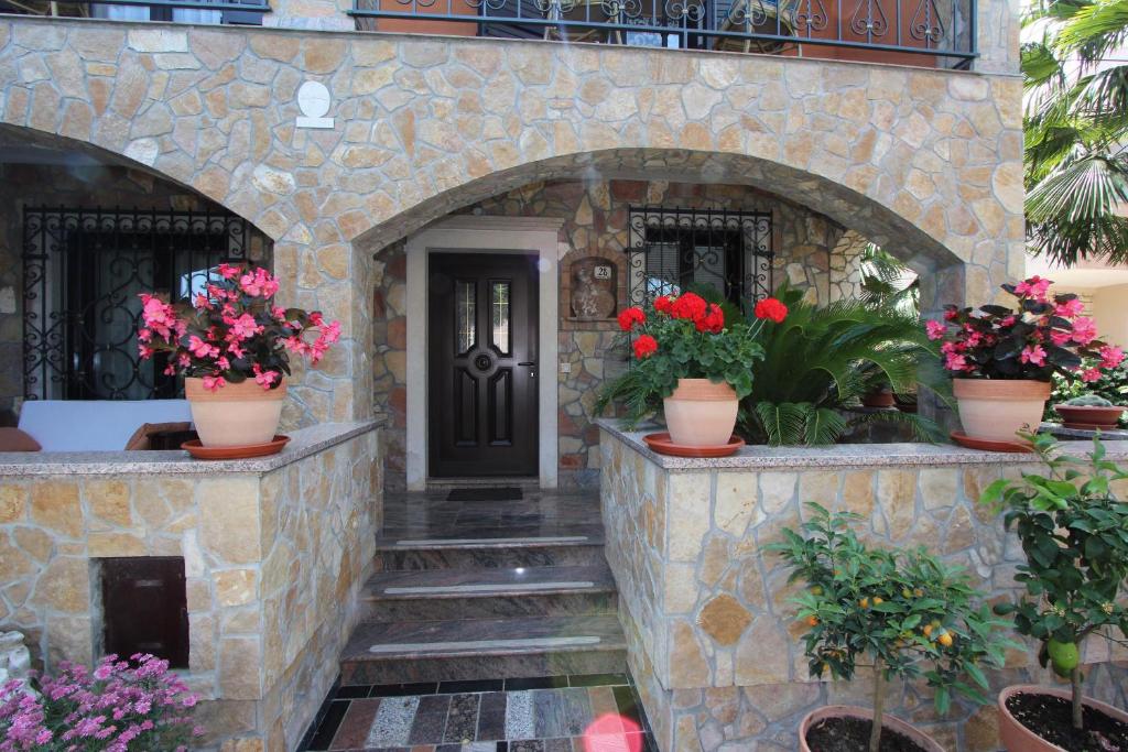 Ogród w obiekcie Apartments Marlina
