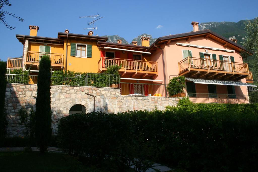 The building in which az apartmanhoteleket is located