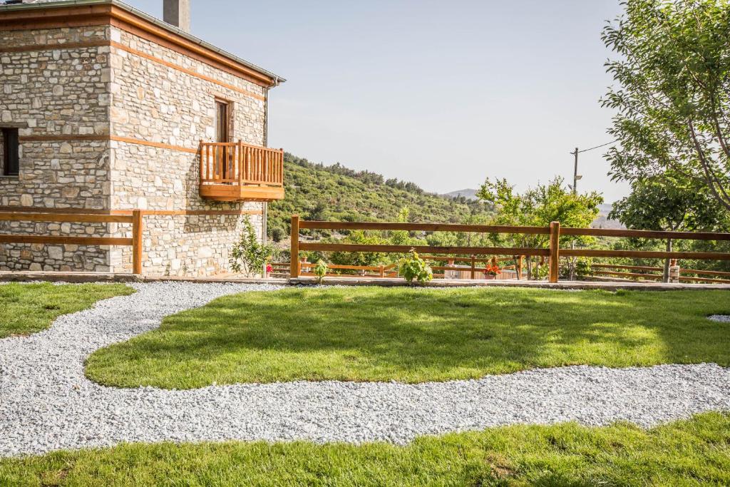 Vonkajšia záhrada v ubytovaní Harmony Deluxe Villas
