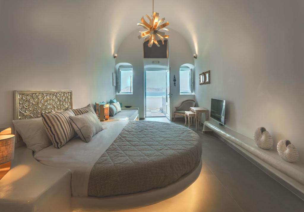 Voodi või voodid majutusasutuse Secret Legend Suites toas