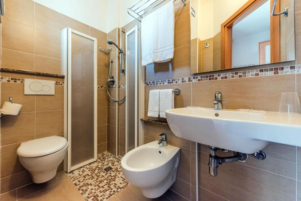 Koupelna v ubytování Hotel Seven