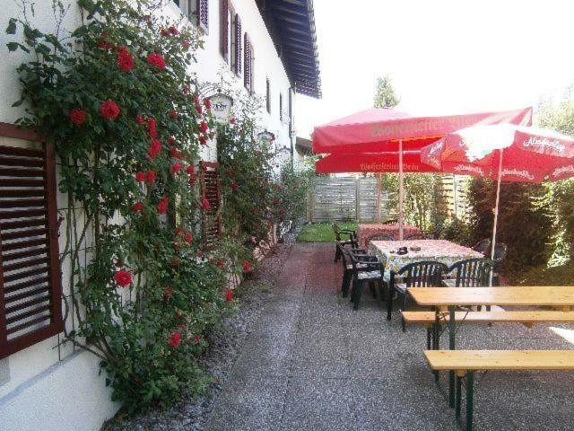 Restaurace v ubytování Landgasthof Oberlander