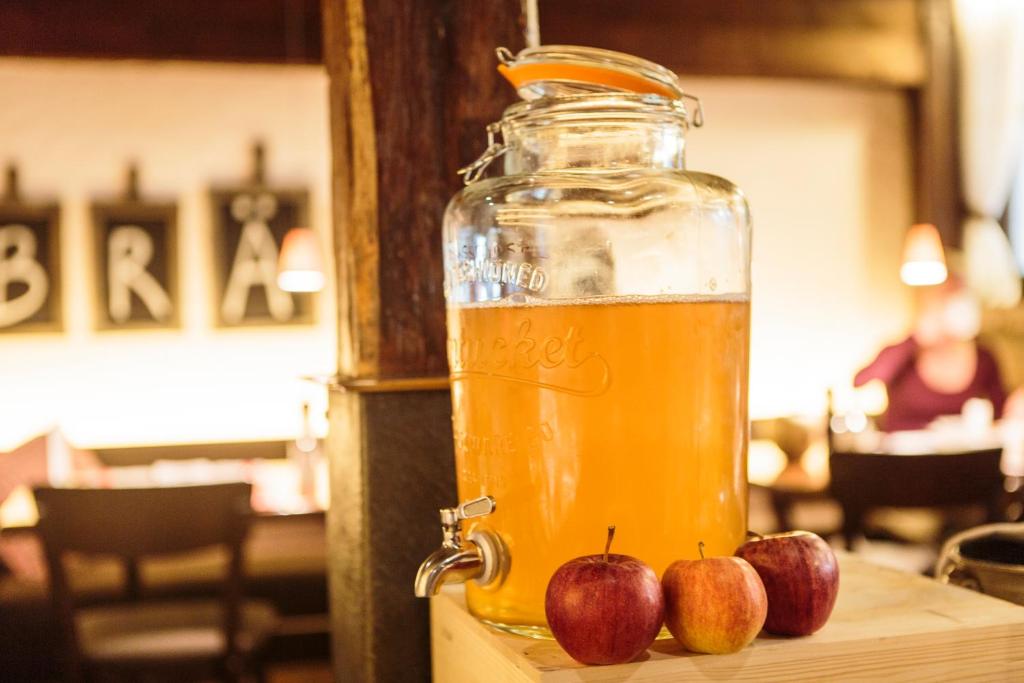 Bebidas en Swiss-Chalet Merlischachen - Romantik Schloss-Hotel am See