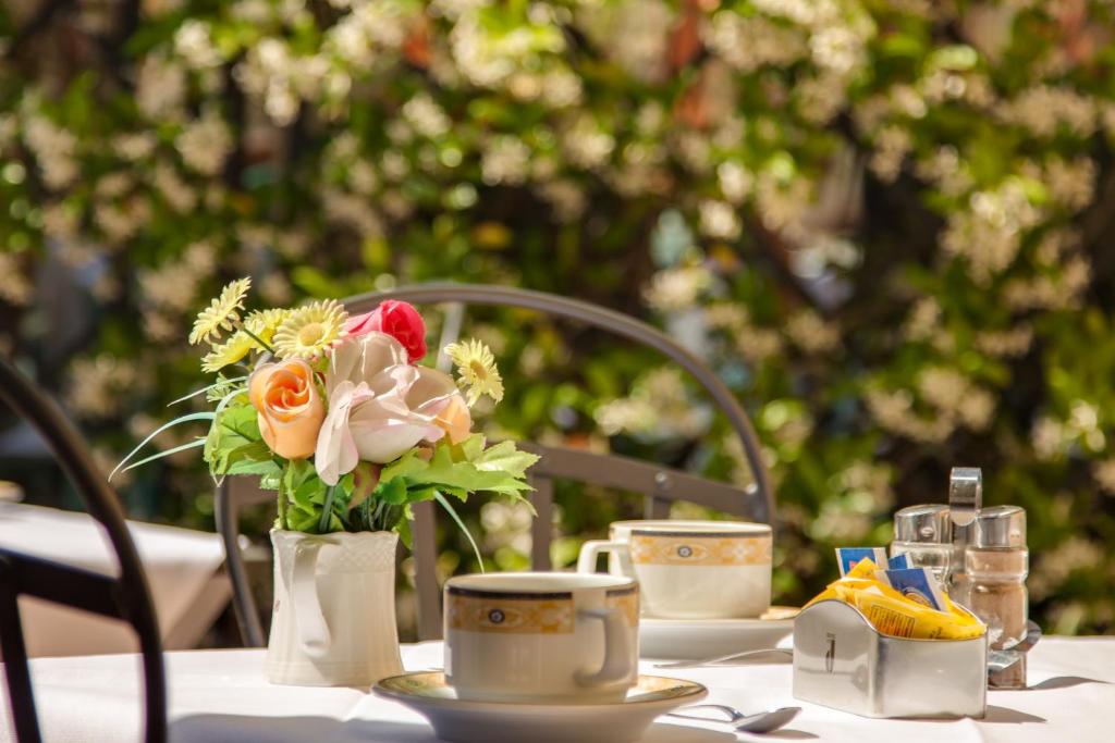 Hotel Borromeo - Resim 9