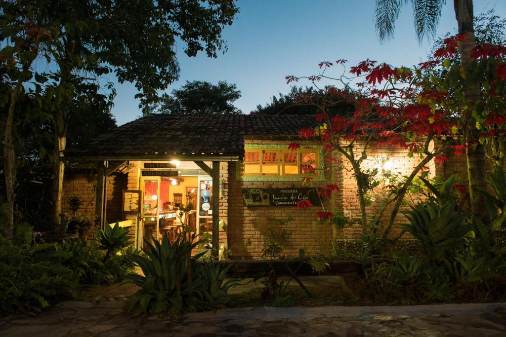 Um jardim em Pousada Janela do Céu