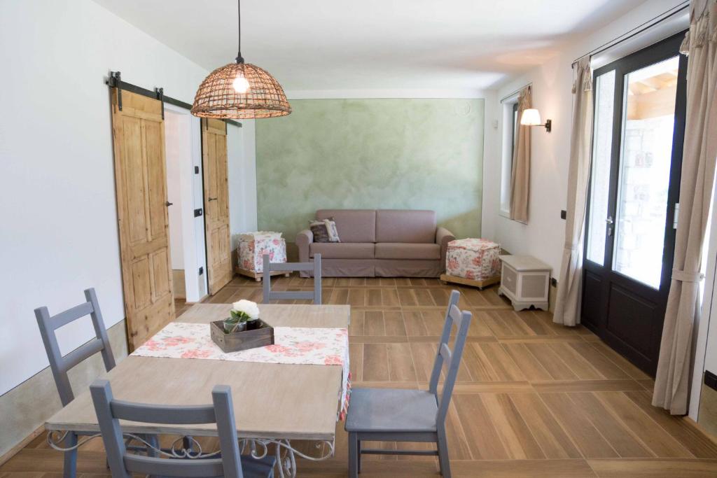 Rocca d'Anfo B&B-Apartments Lake View - Appartamento Con Il Lago View