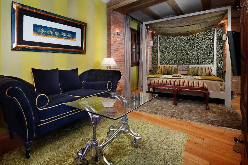 Postel nebo postele na pokoji v ubytování Hotel Boutique Maribel (Adult Only)