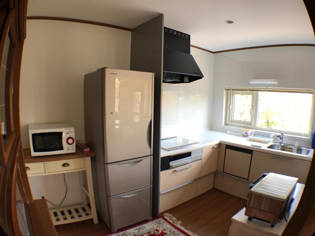 Tsuru Apartments photo