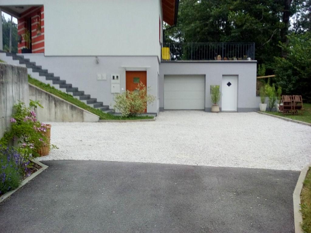 Budova, kde se apartmán nachází