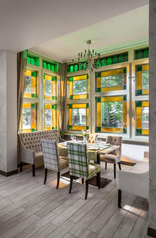 Posedenie v ubytovaní Hotel Impresja