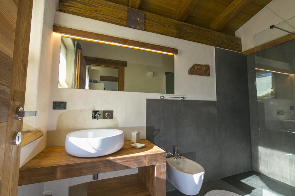 Koupelna v ubytování B&B Lo Matsòn