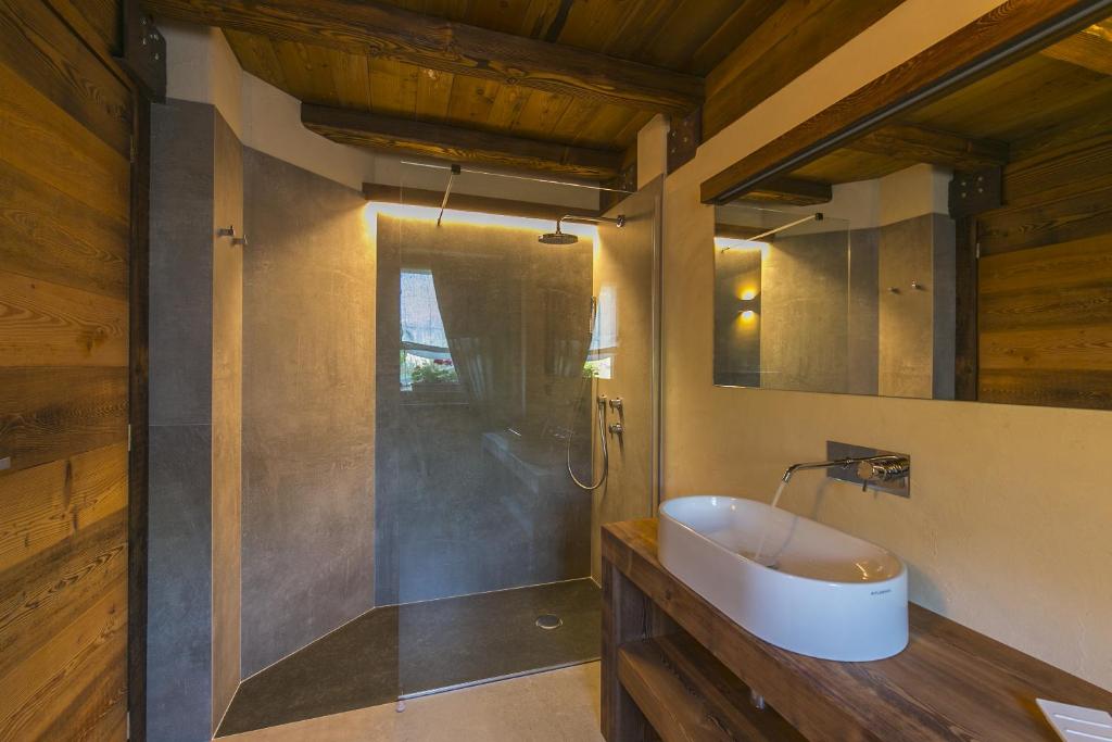 Koupelna v ubytování B&B Lo Matsòn