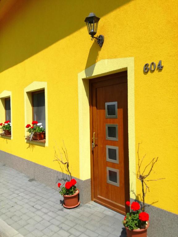 Exteriér nebo vchod ubytování Penzion a Vinarstvi Vavricek