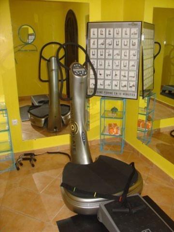 Fitness centrum a/nebo fitness zařízení v ubytování Villa Riadana