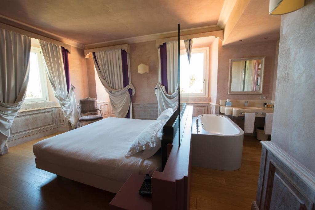 Postel nebo postele na pokoji v ubytování Villa Lattanzi