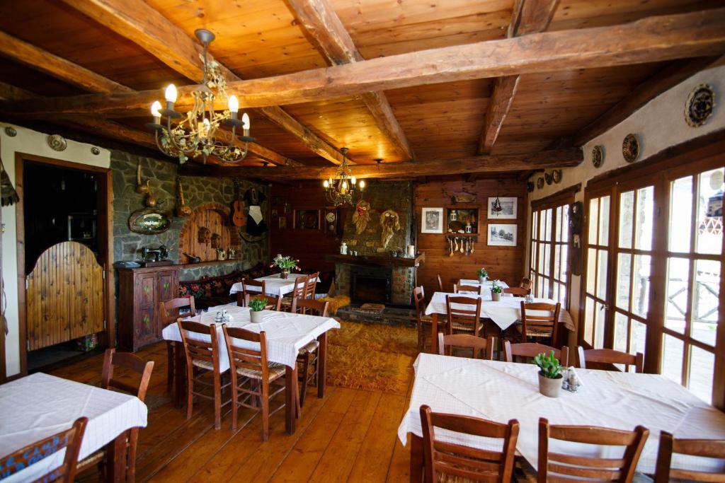 Restaurace v ubytování Arxontiko Agonari