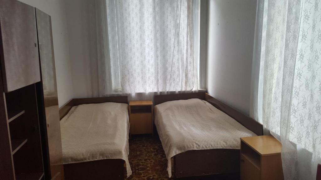 Letto o letti in una camera di Firuza Hostel