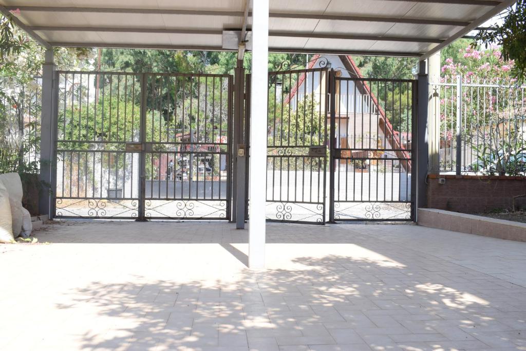 an entrance to a building with an iron gate at Stefy Home in Catania