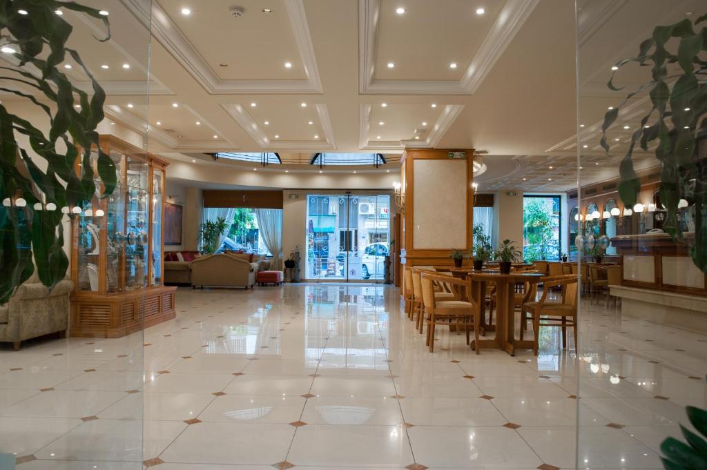 Posezení v ubytování Athens Atrium Hotel & Jacuzzi Suites
