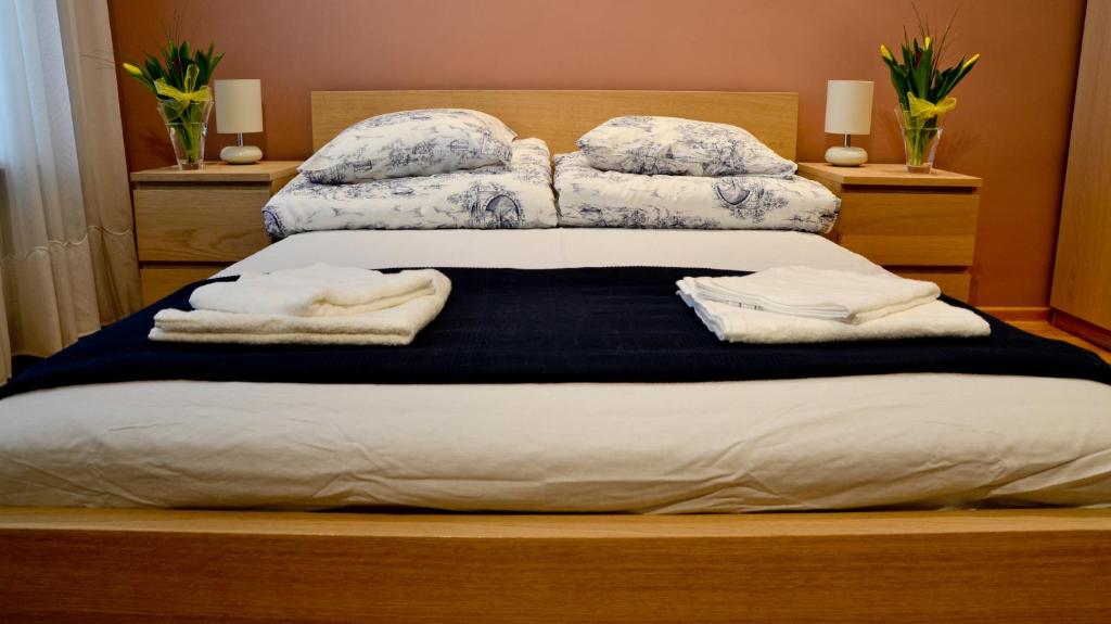 Ένα ή περισσότερα κρεβάτια σε δωμάτιο στο 777 Apartaments